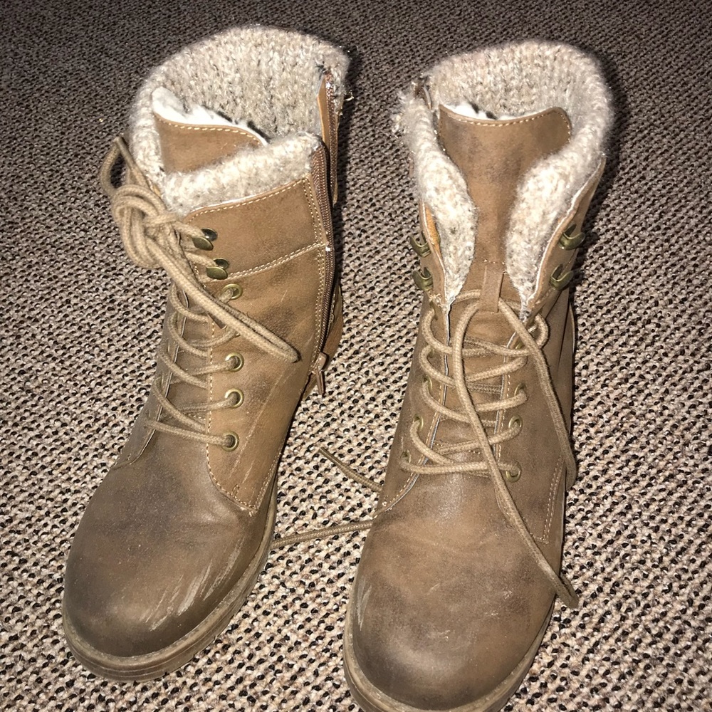 Steve Madden combat boots